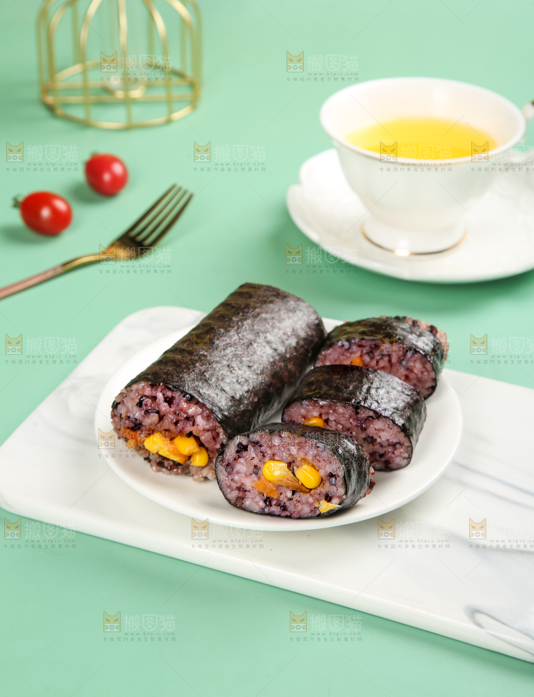 浅底上的手工大饭团