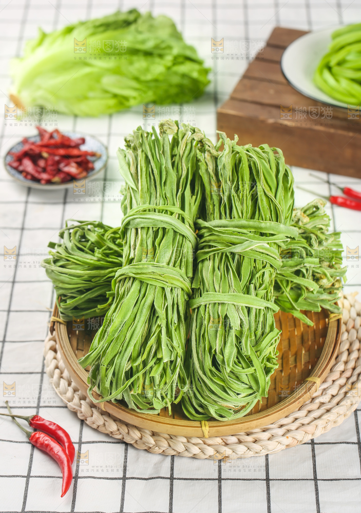 浅底上的贡菜
