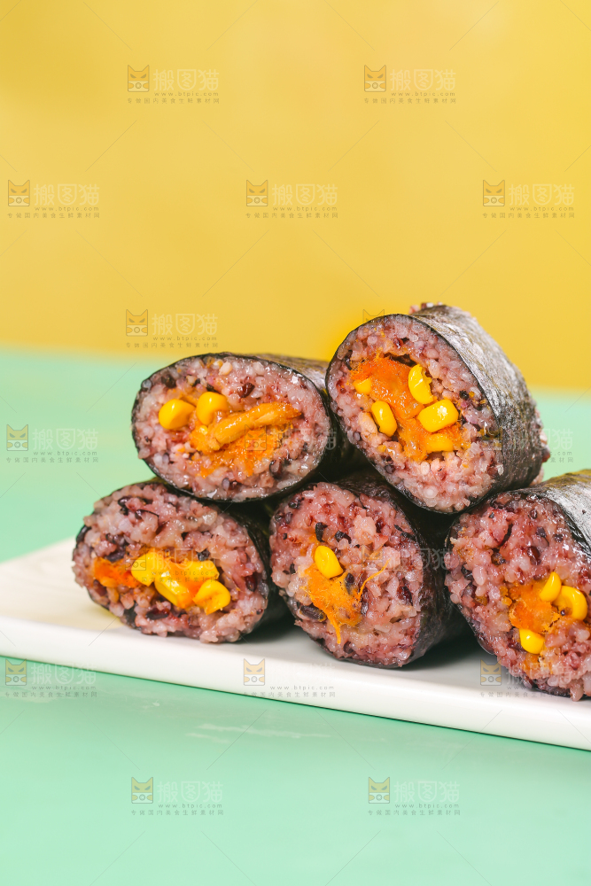 浅底上的手工大饭团