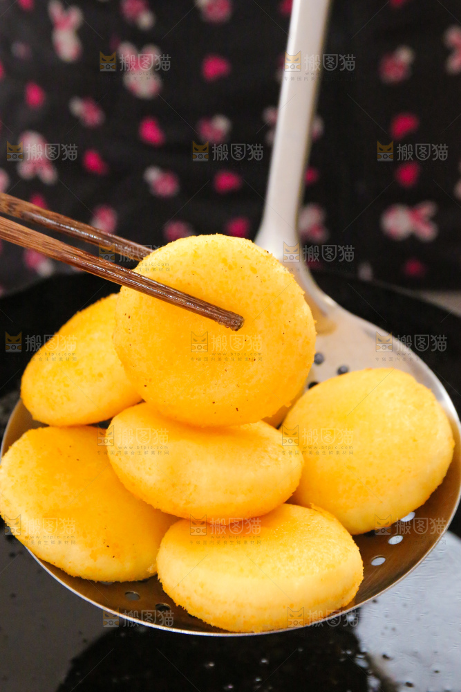 深底上的糖糕