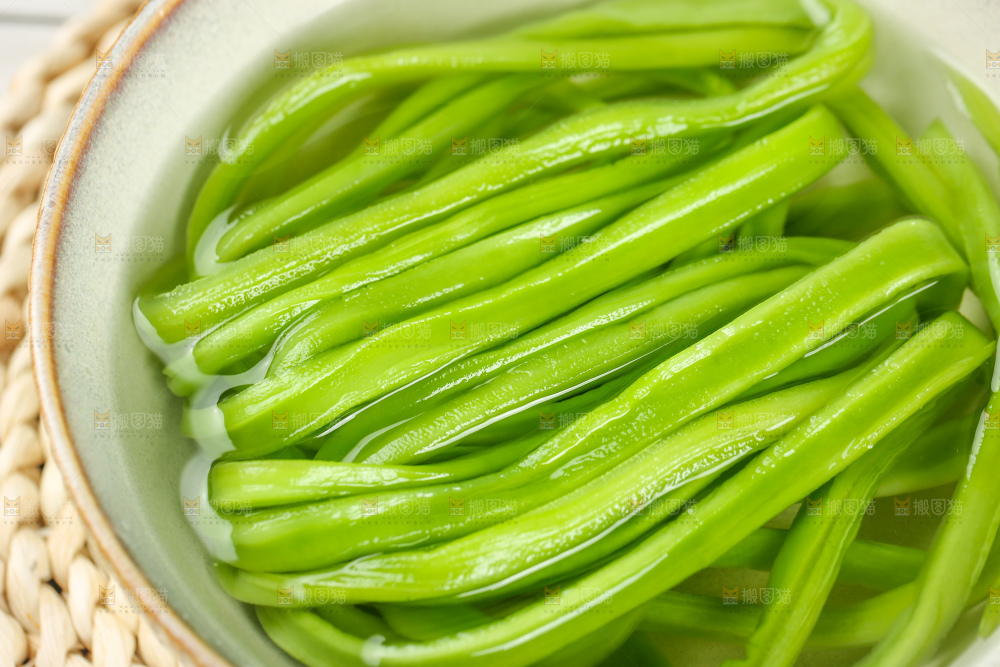 浅底上的贡菜
