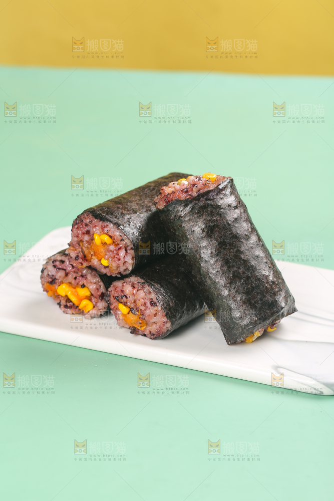 浅底上的手工大饭团