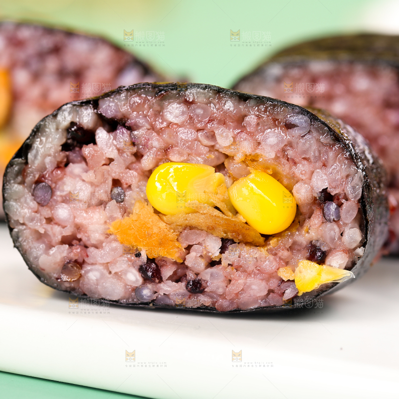 浅底上的手工大饭团