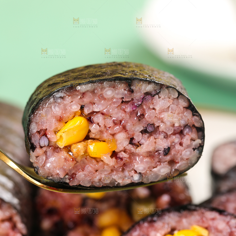 浅底上的手工大饭团
