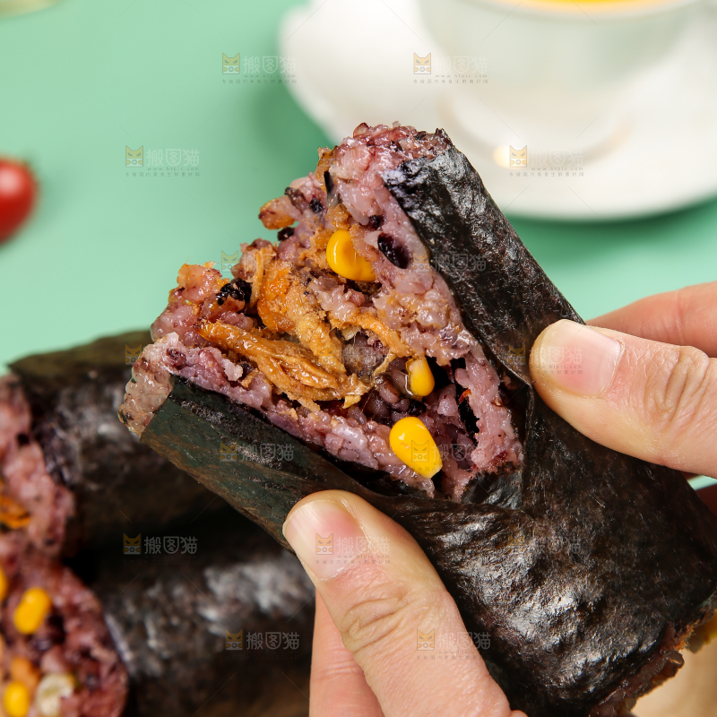 浅底上的手工大饭团