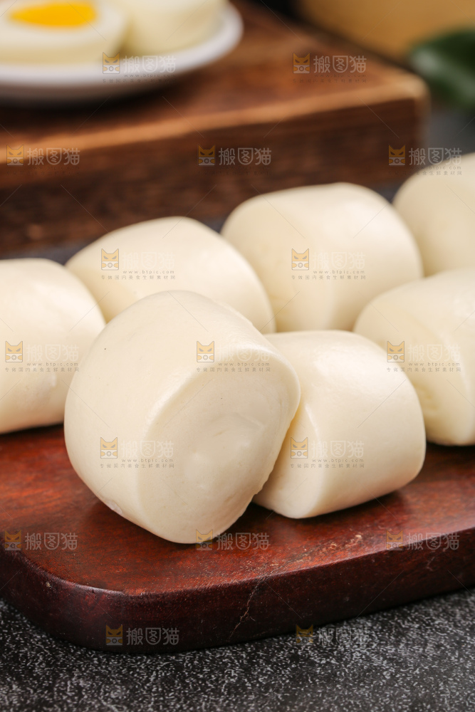 深底上的奶香小馒头