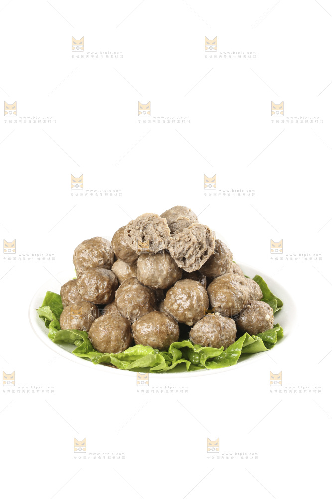白底上的牛肉丸