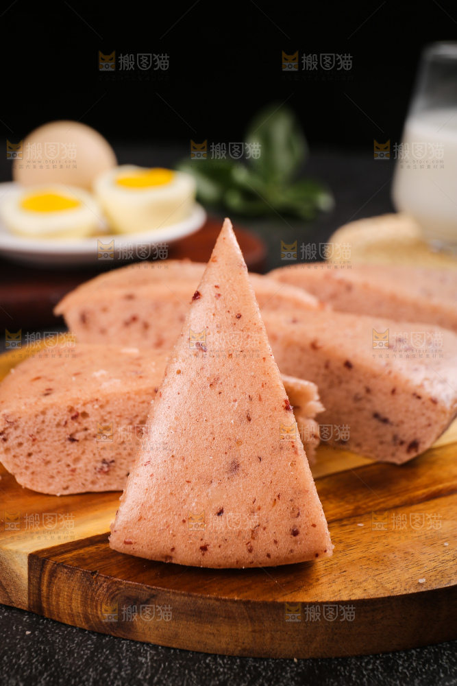 深底上的红豆发糕