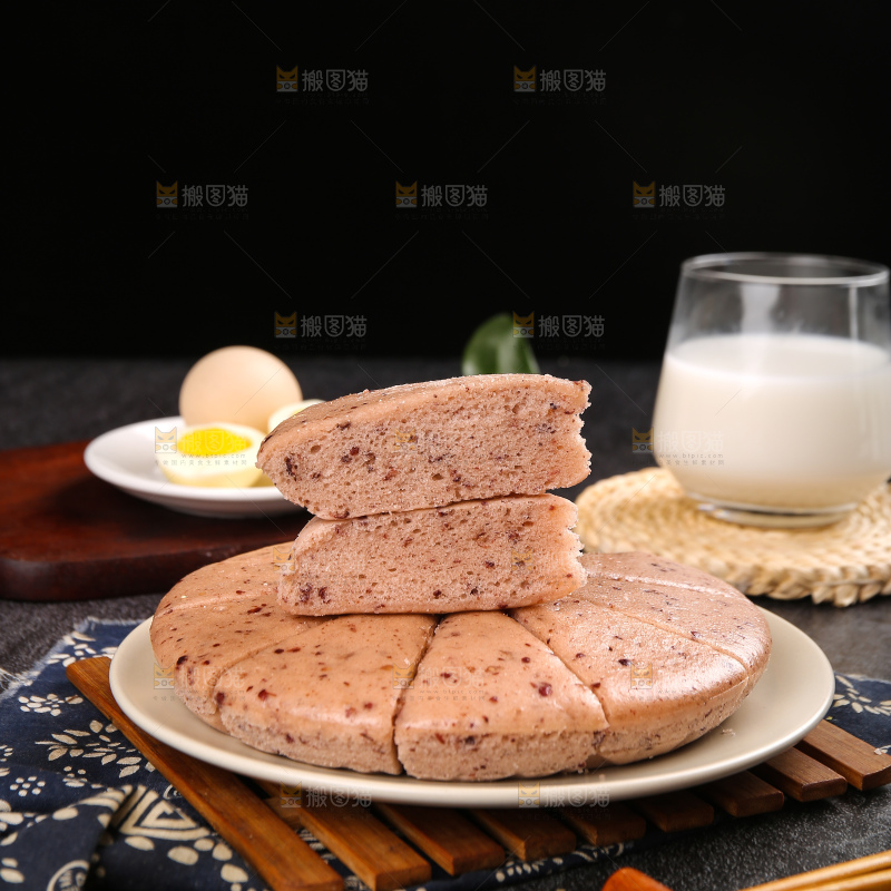 深底上的红豆发糕
