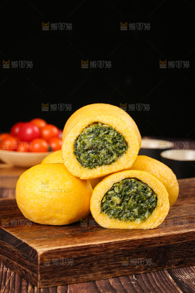 深底上的荠菜团子