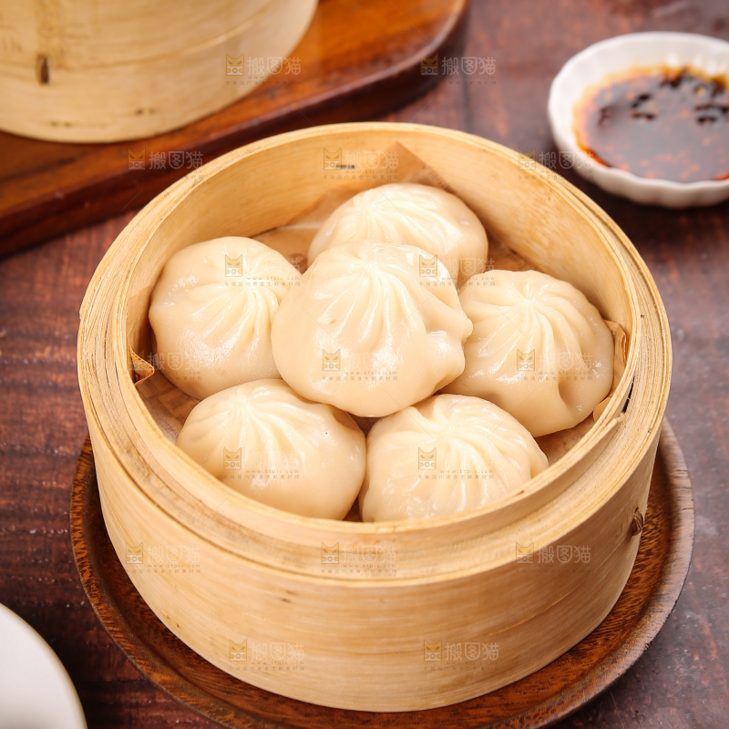 深底上的灌汤包