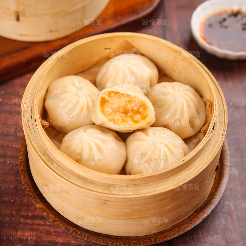 深底上的灌汤包