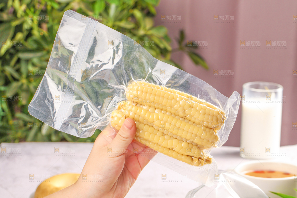 浅底上的手指糯玉米