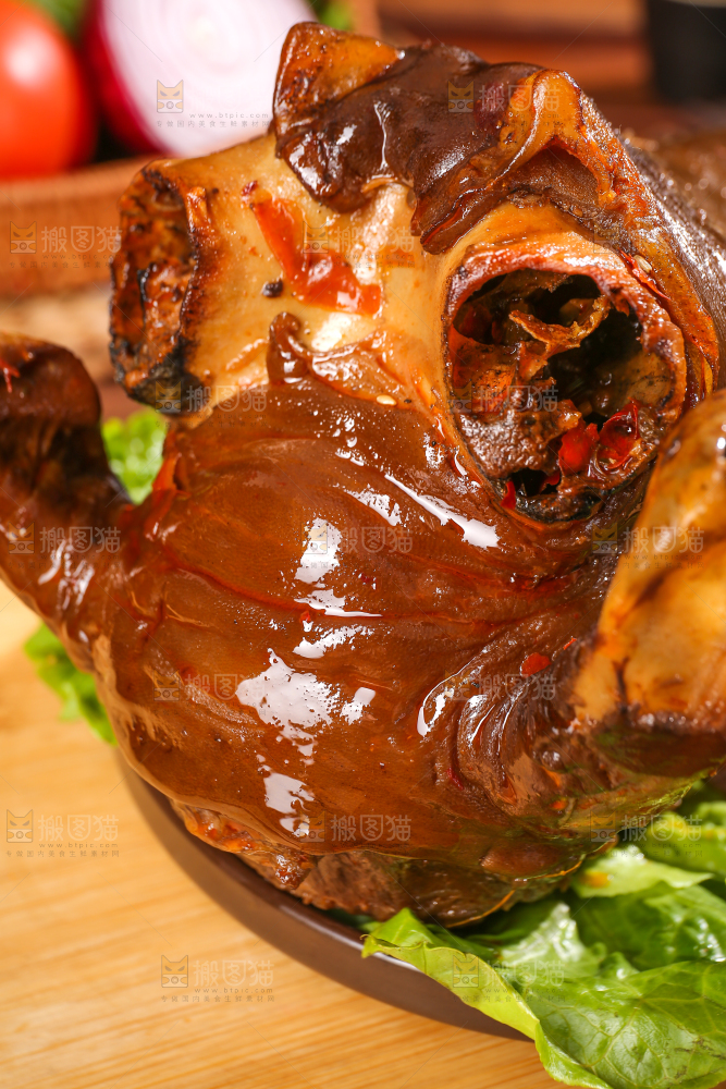 深底上的羊头肉