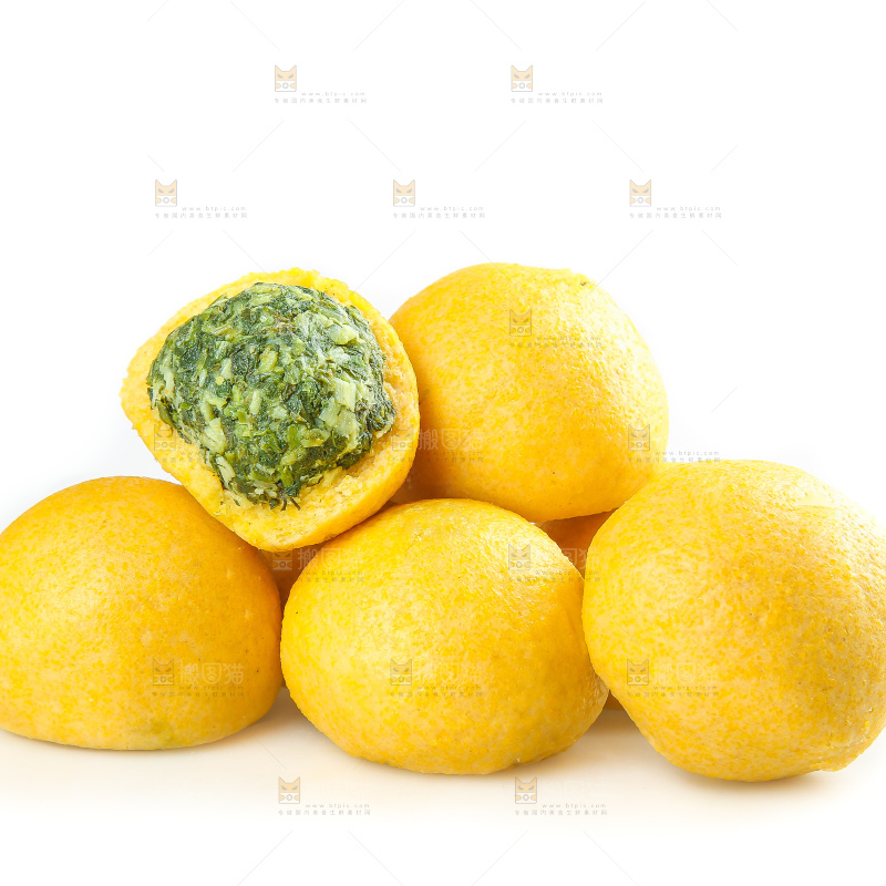 白底上的荠菜团子
