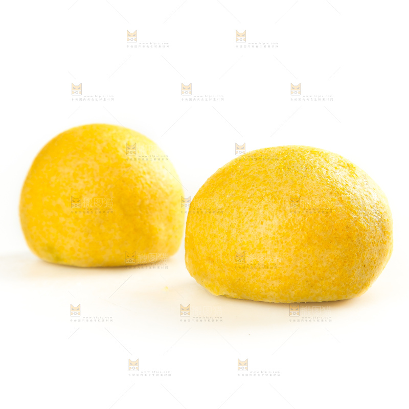 白底上的荠菜团子