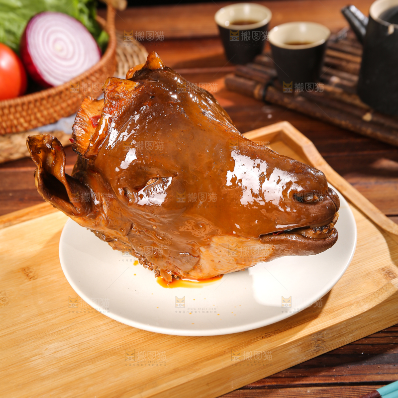 深底上的羊头肉