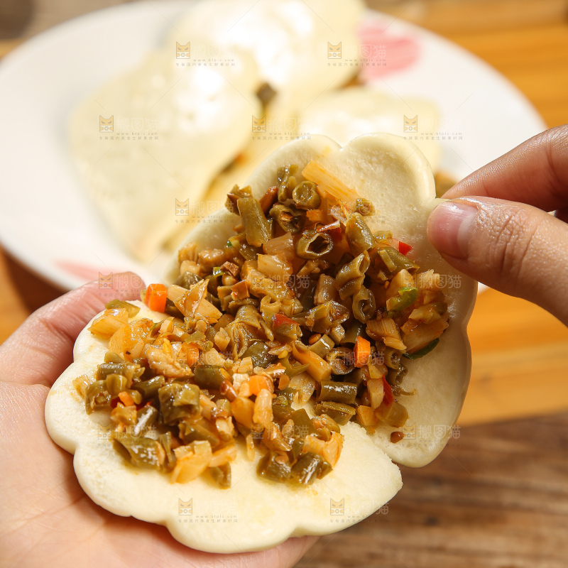 深底上的荷叶饼