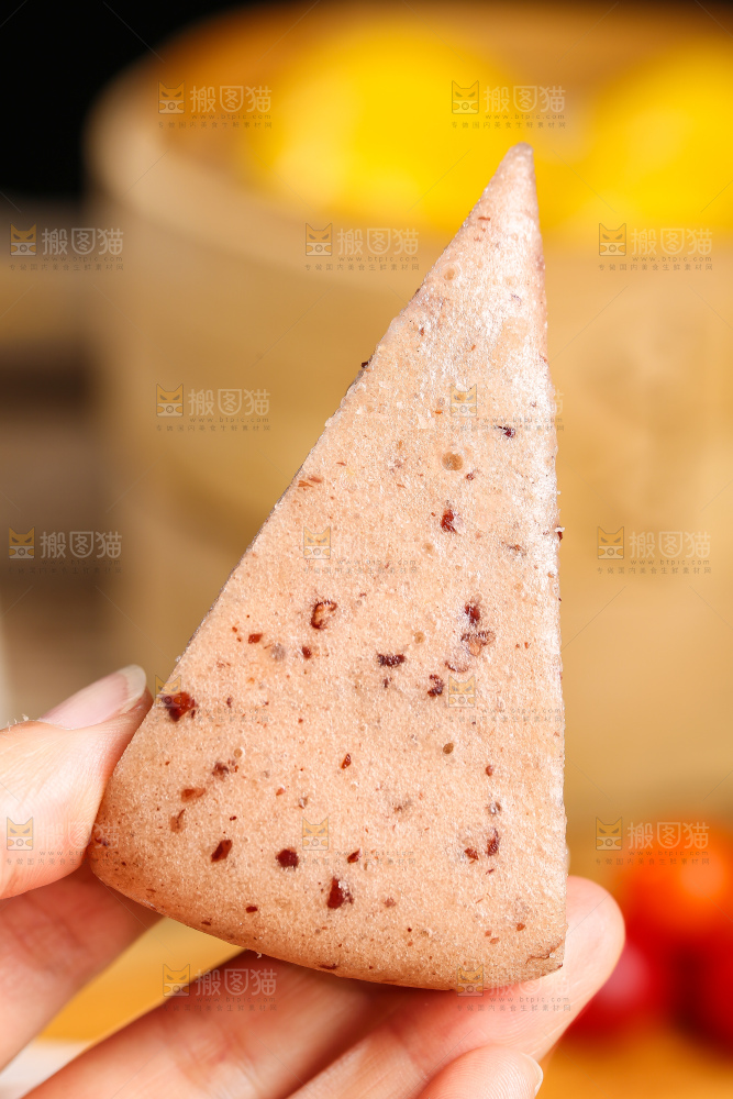 深底上的红豆发糕