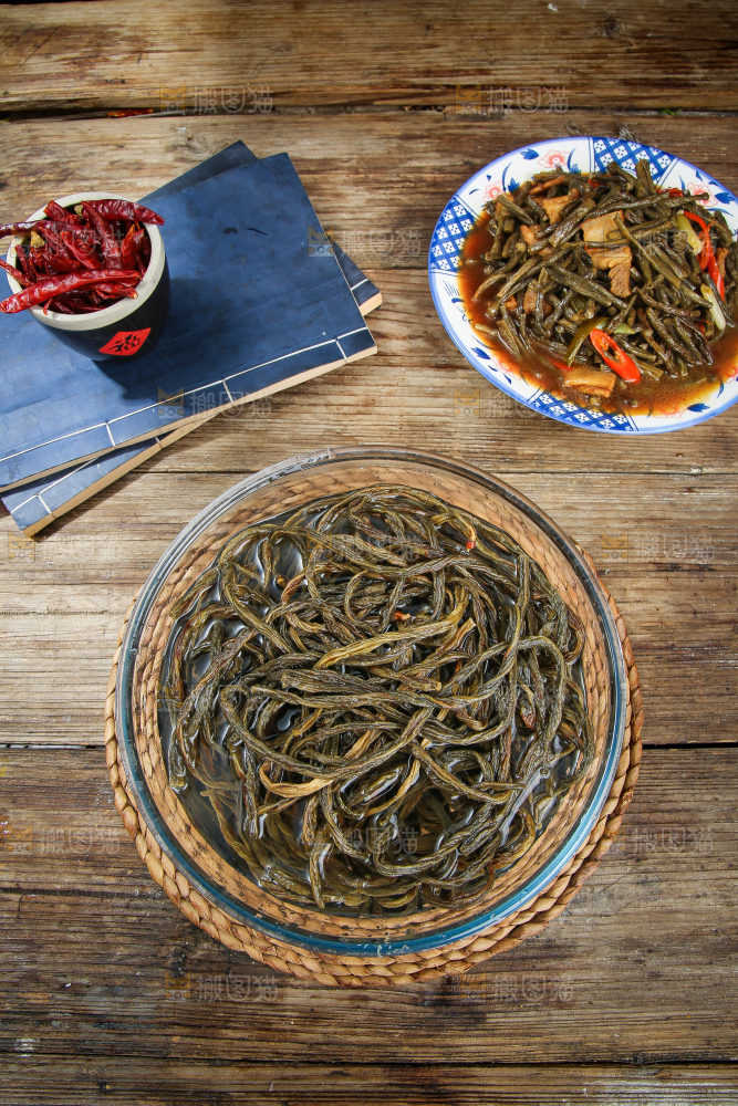 深底上的干豇豆