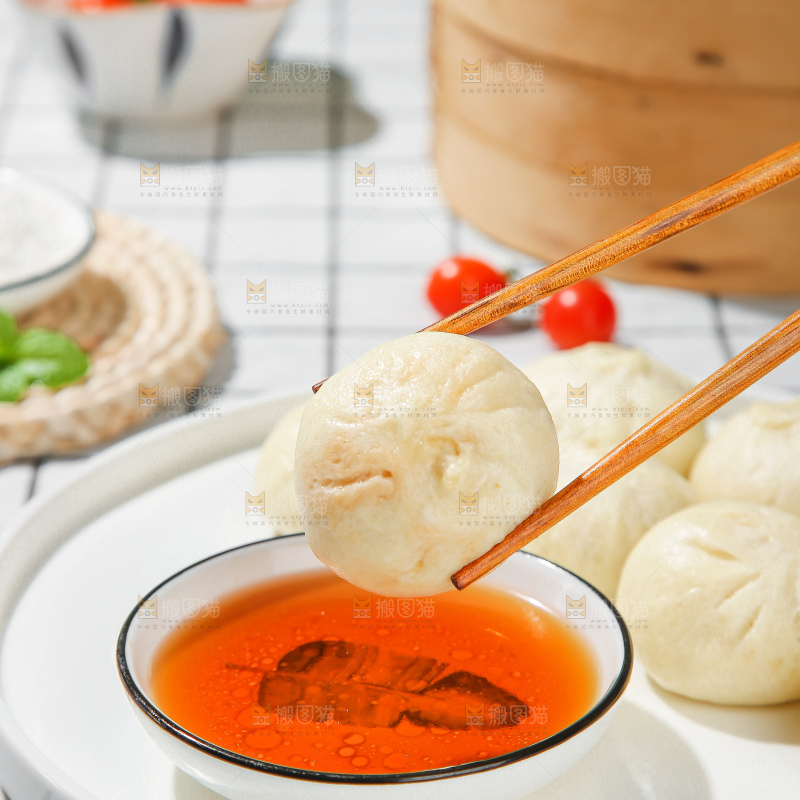 浅底上的发面小笼包
