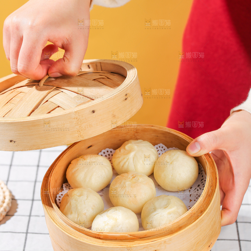 浅底上的发面小笼包