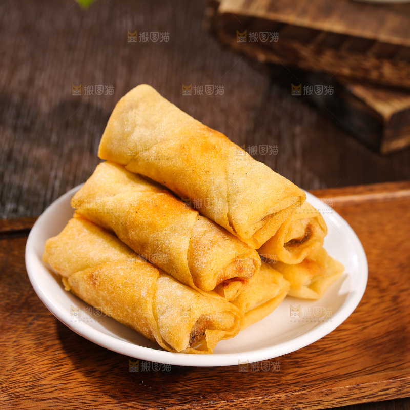 深底上的豆沙春卷