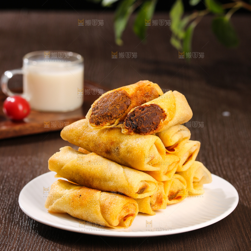 深底上的豆沙春卷