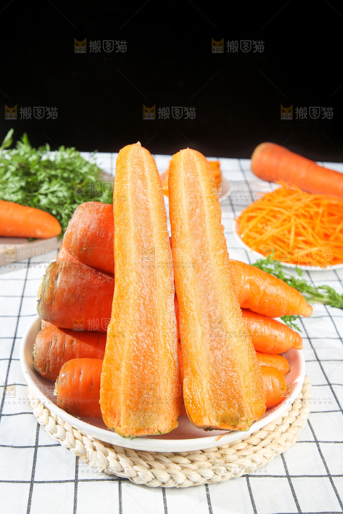 浅底上的胡萝卜