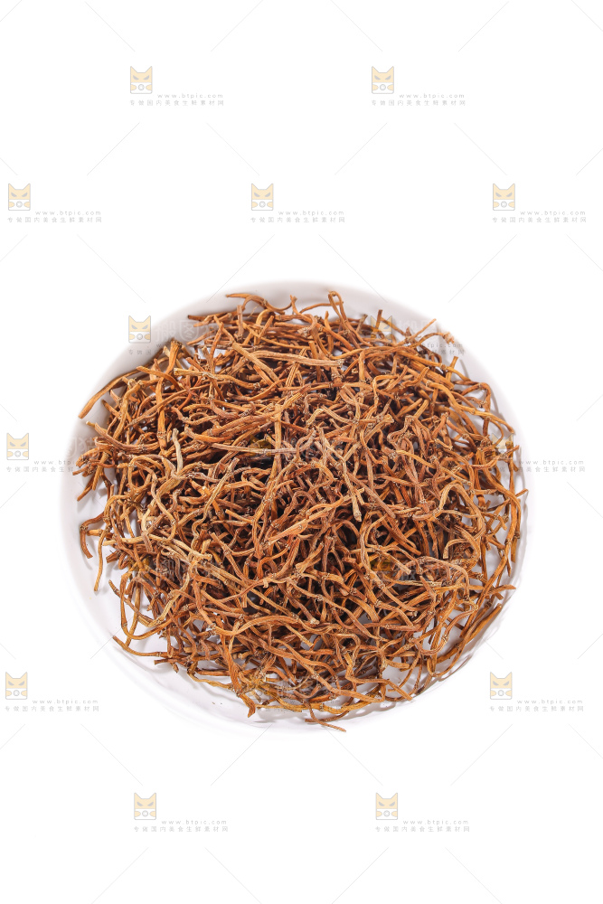 白底上的干折耳根