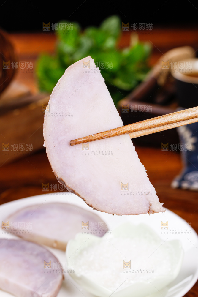 深底上的荔浦芋头