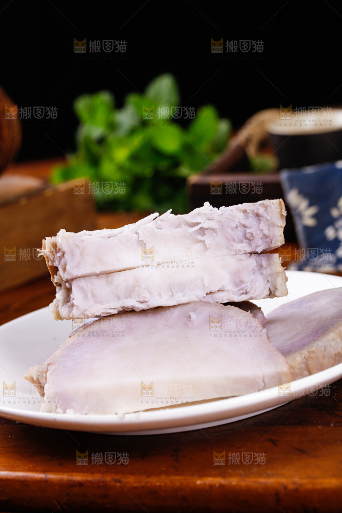 深底上的荔浦芋头