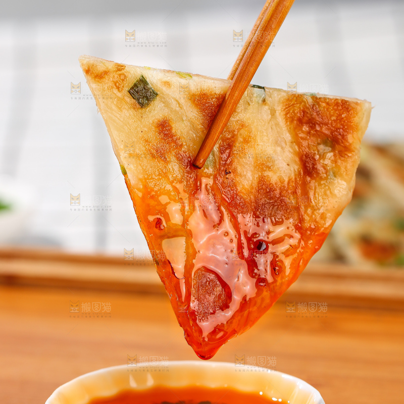 浅底上的葱油饼