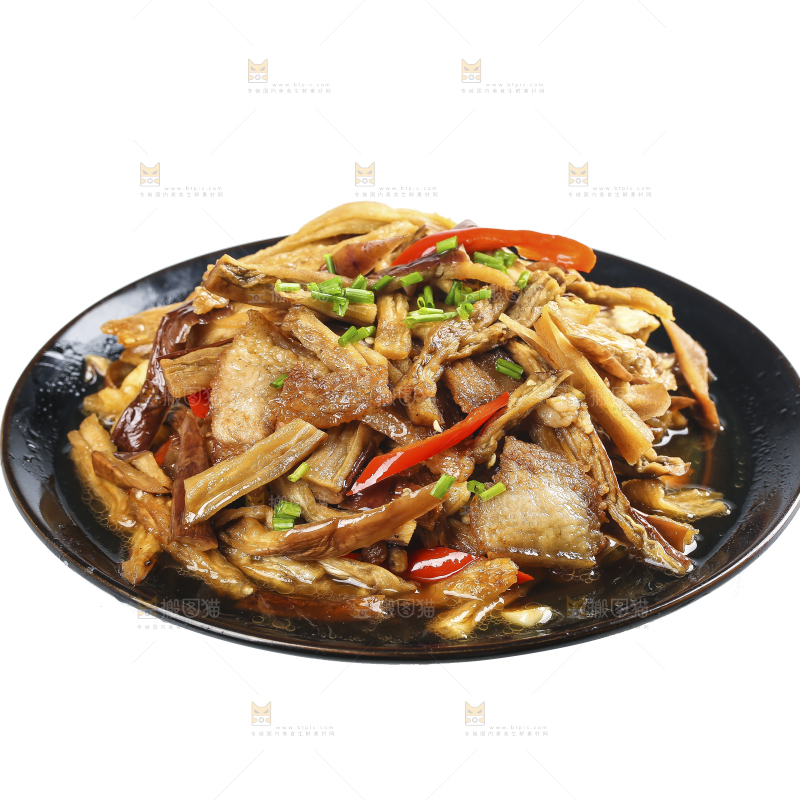 盘子里的茄子干炒腊肉