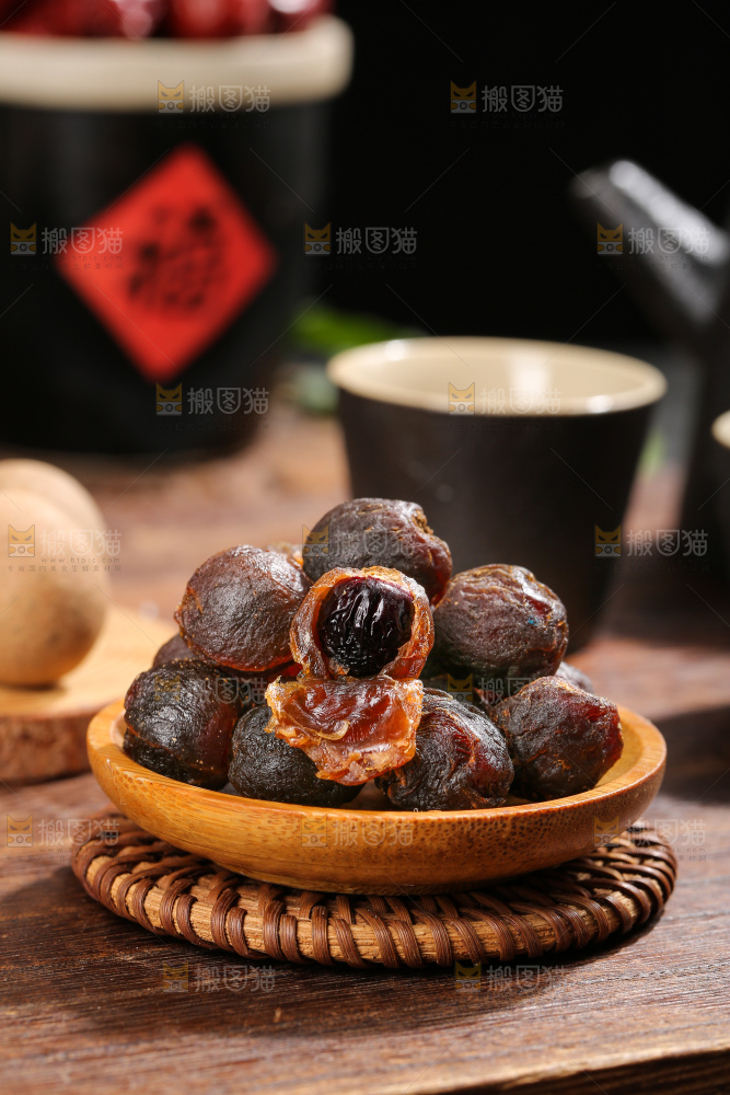深底上的桂圆干