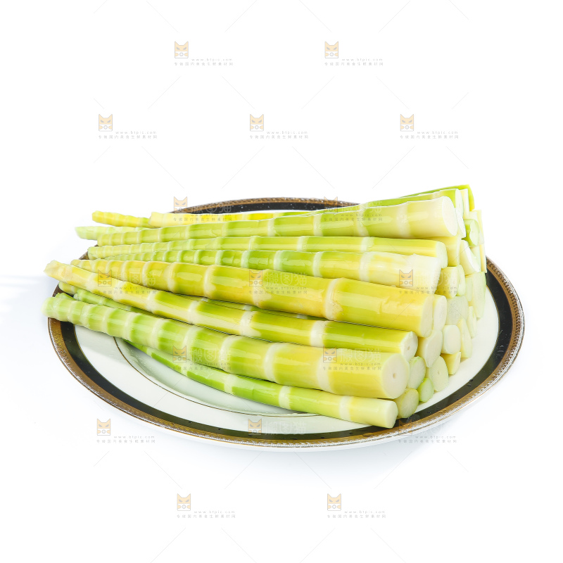 白底上的泡笋尖