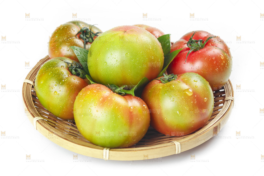 白底上的铁皮西红柿