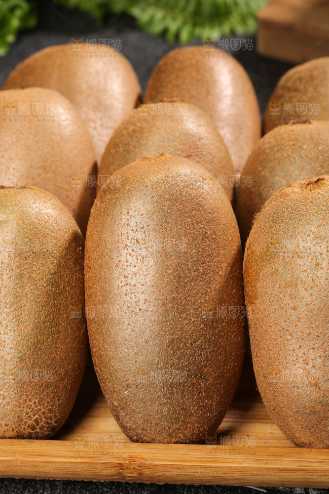 深底上的金福猕猴桃