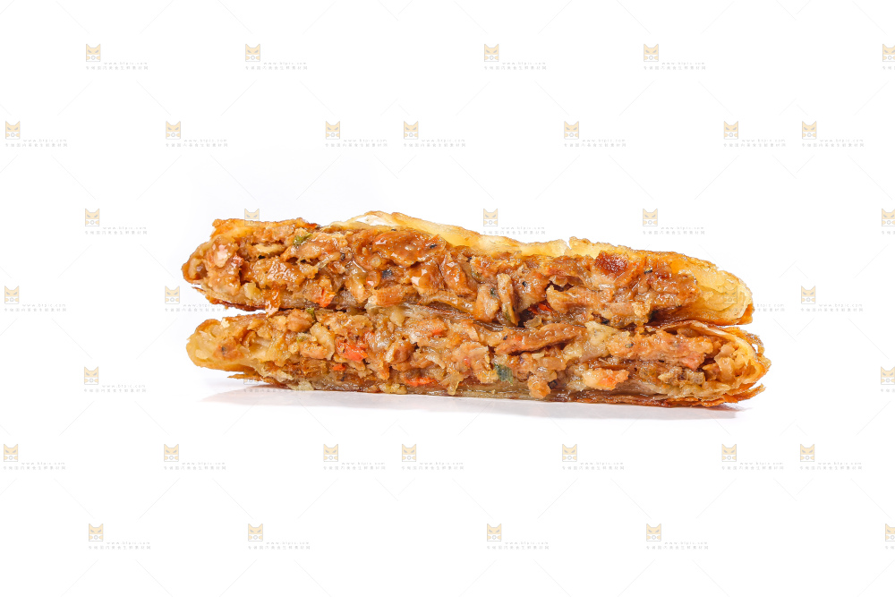白底上的牛肉馅饼