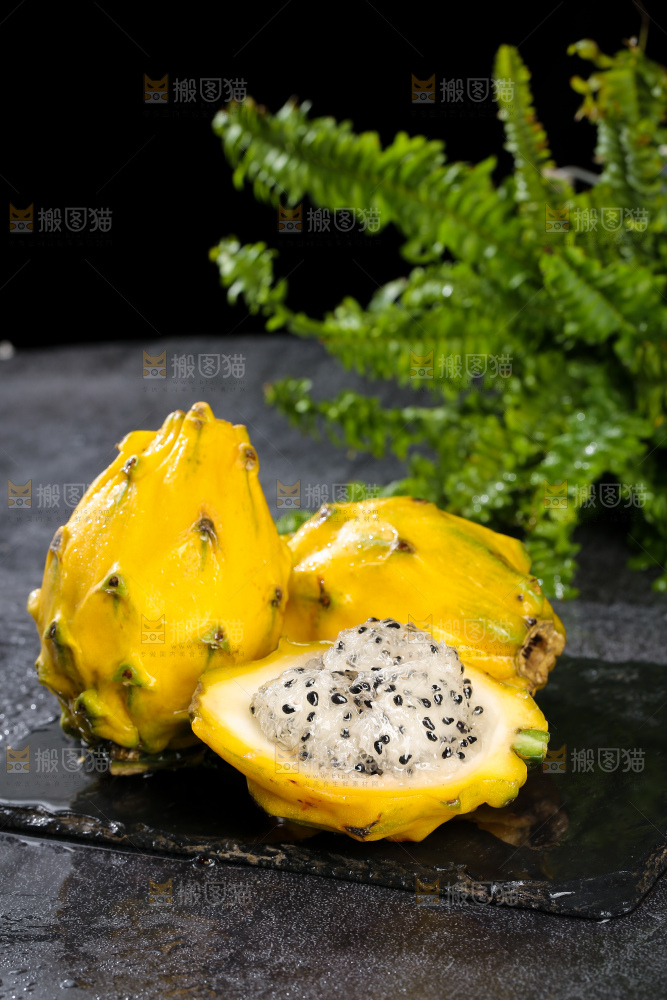 深底上的燕窝果