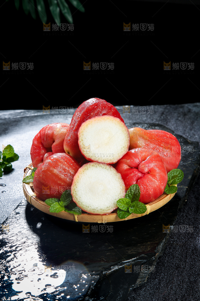 深底上的莲雾