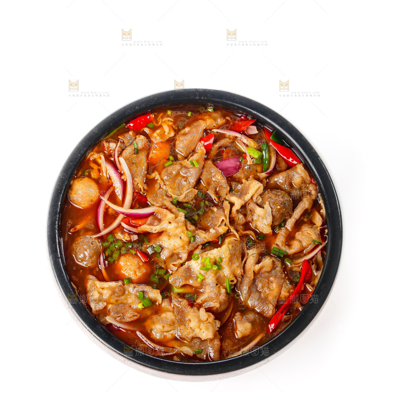 白底上的麻辣牛肉卷