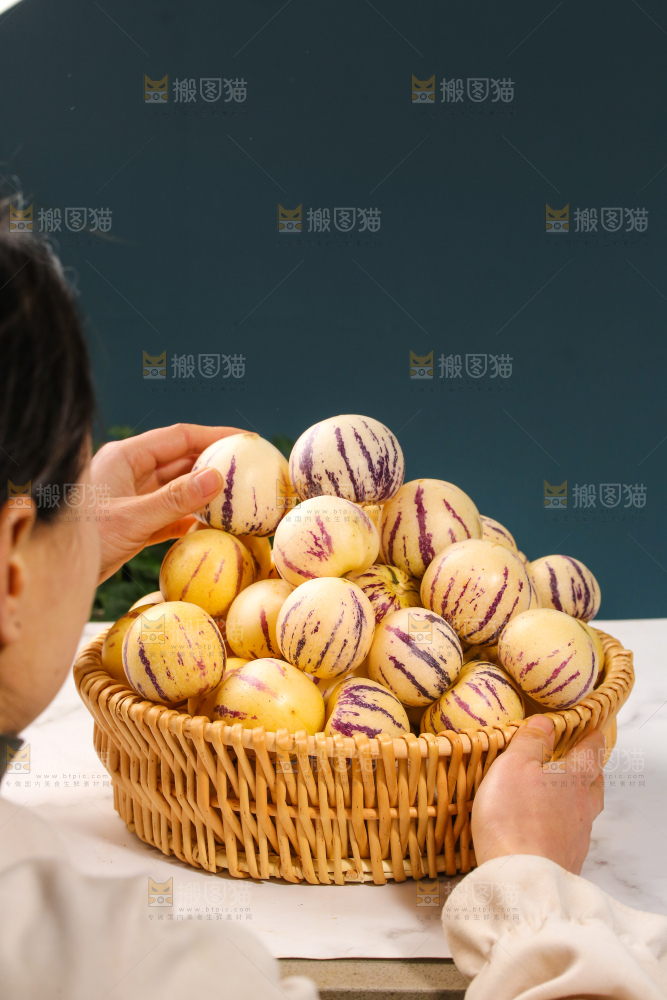 浅底上的人参果