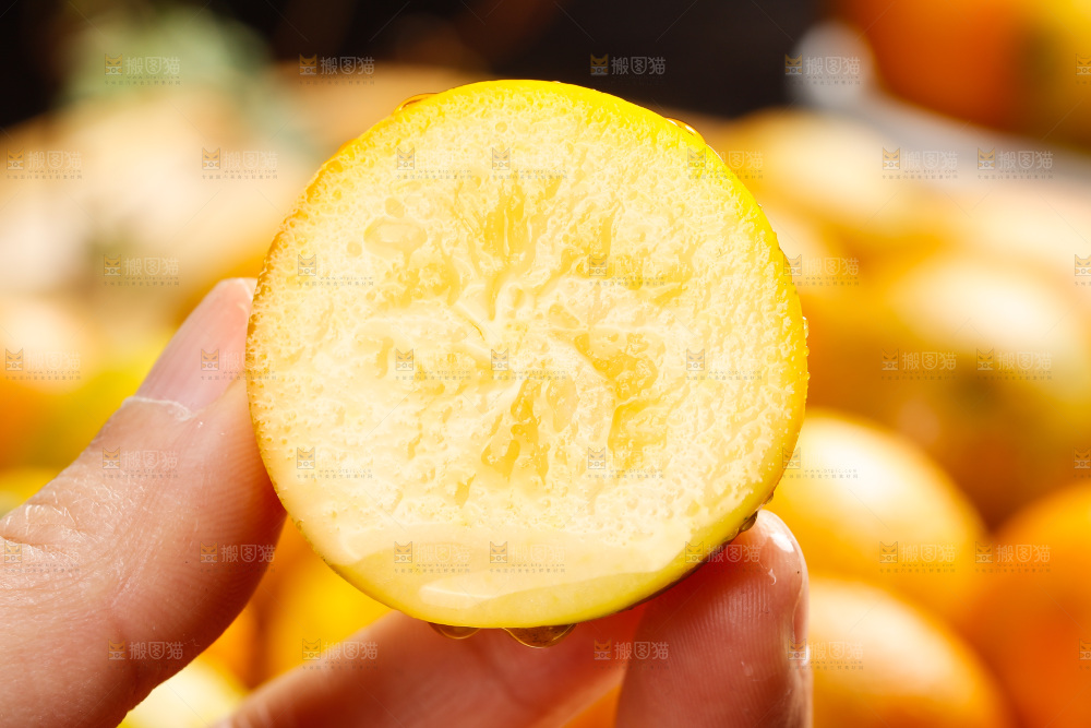 深底上的金柑