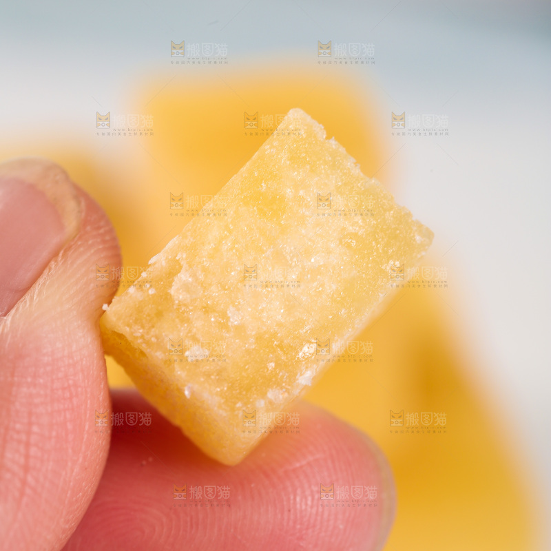 浅底上的梨膏糖