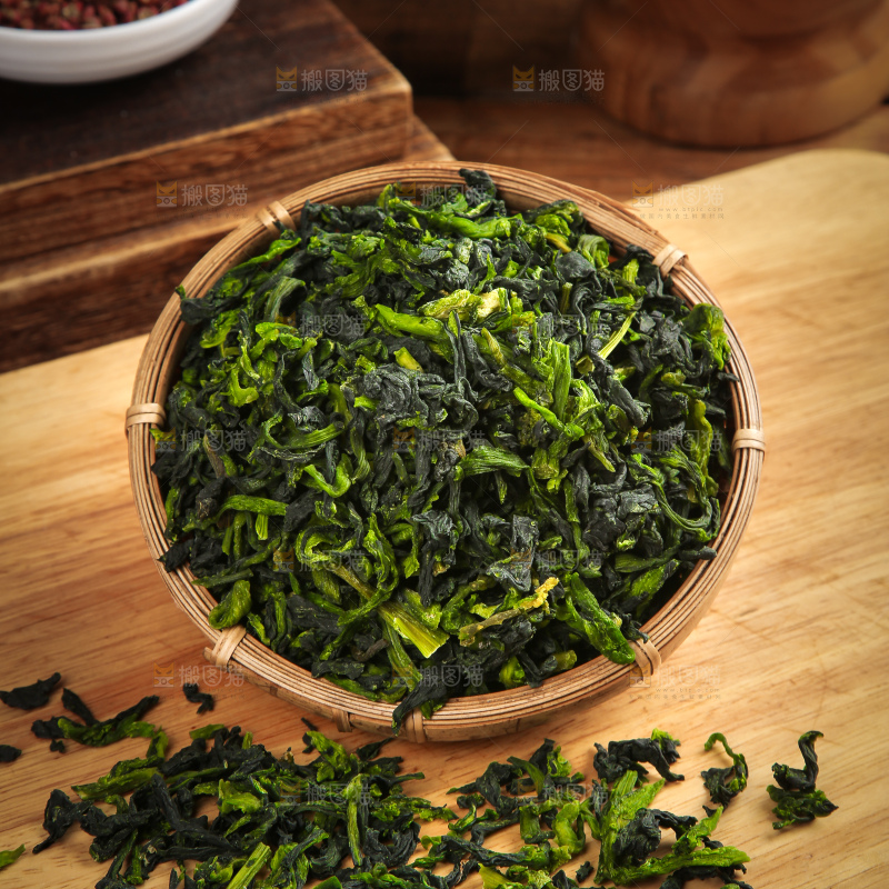 深底上的万年青菜干