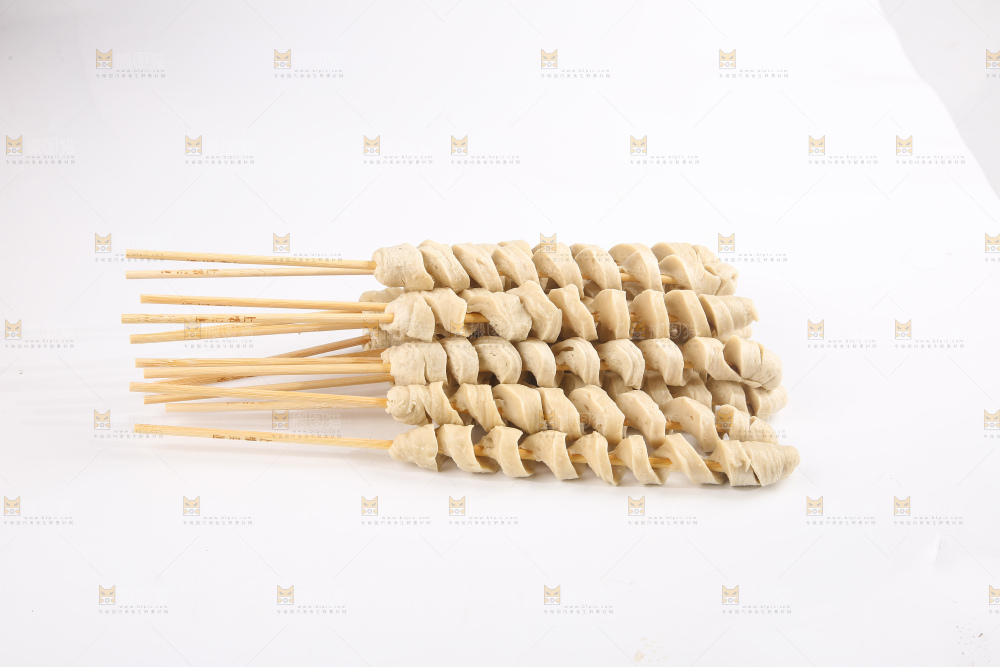 浅底上的面筋串