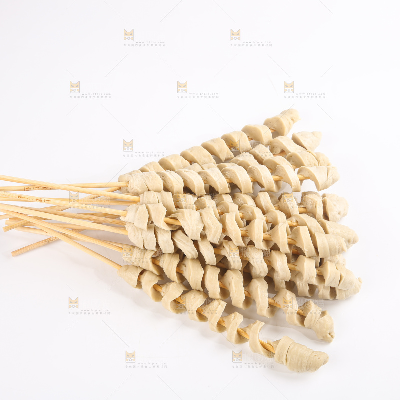 浅底上的面筋串