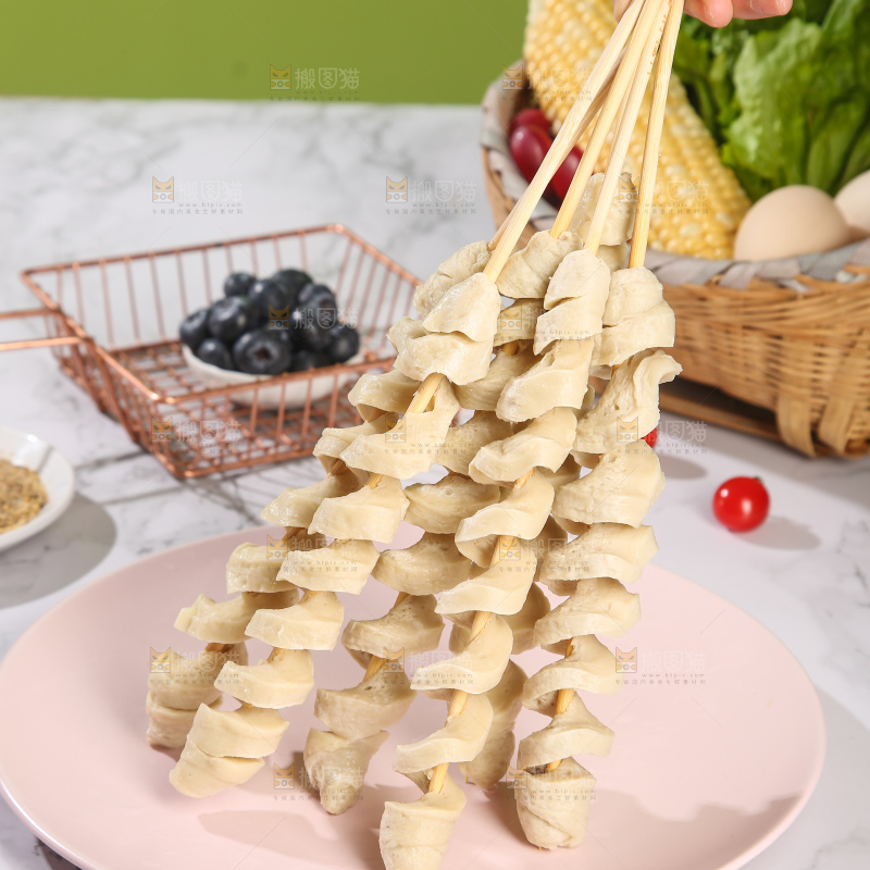 浅底上的面筋串