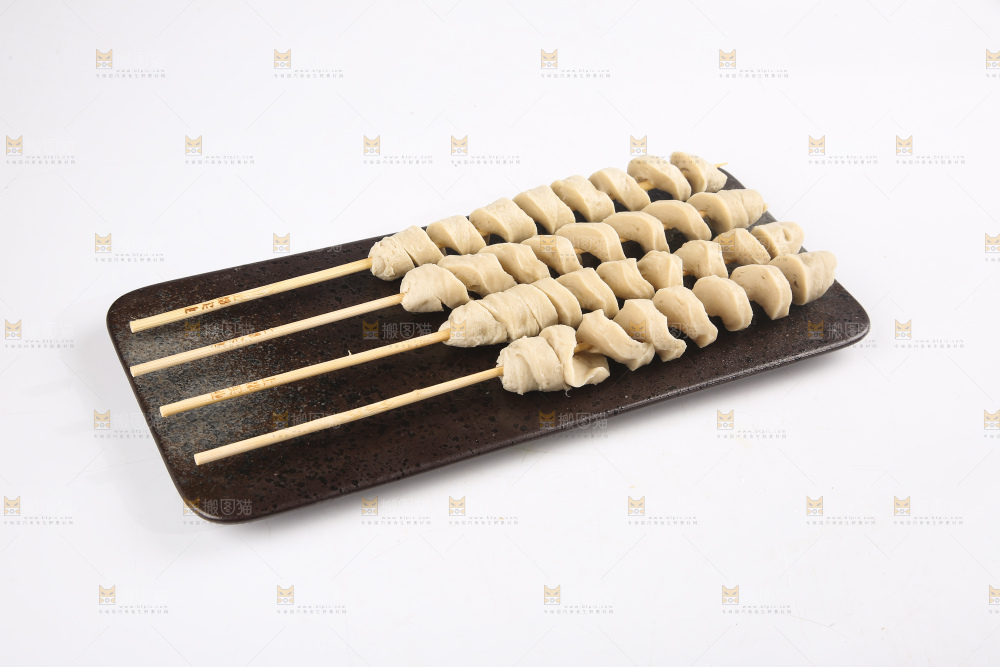 浅底上的面筋串